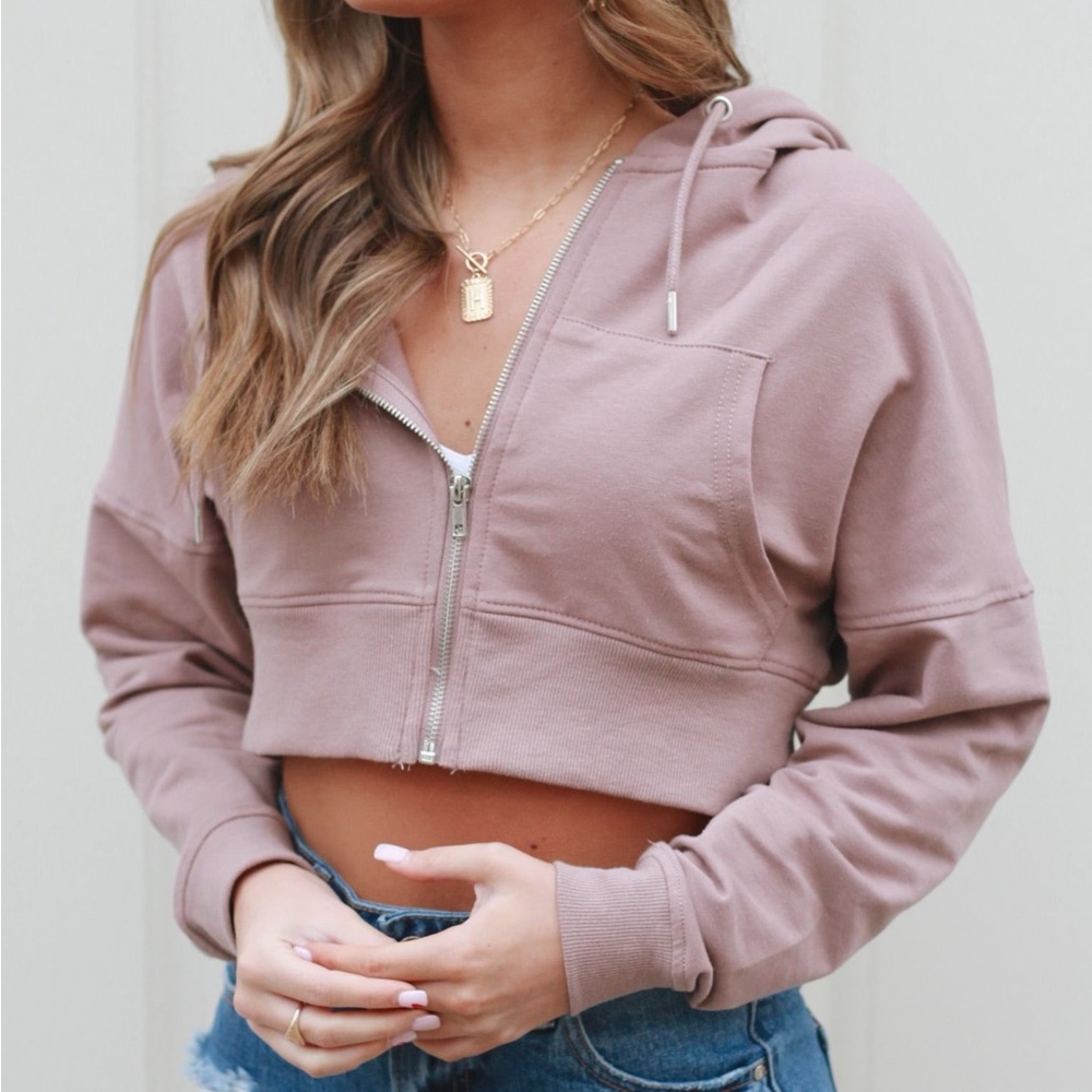 Boutique cropped hooded jacket - size large
